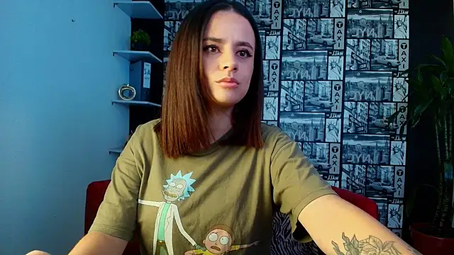 kassandra james online show from 04/28/26, 01:15