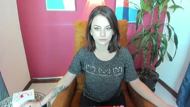 kassandra james online show from 11/15/25, 12:20