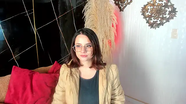 kassandra james online show from 02/16/26, 01:10