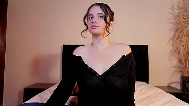 kassandra james online show from 05/11/26, 02:45