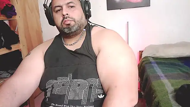 rodrix54 online show from 11/18/25, 02:27