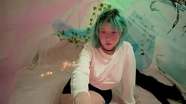 Akemilun online show from 10/26/25, 06:41