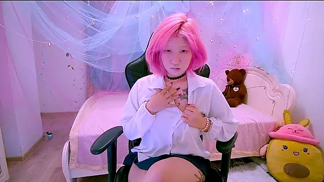 Akemilun online show from 11/09/25, 08:02