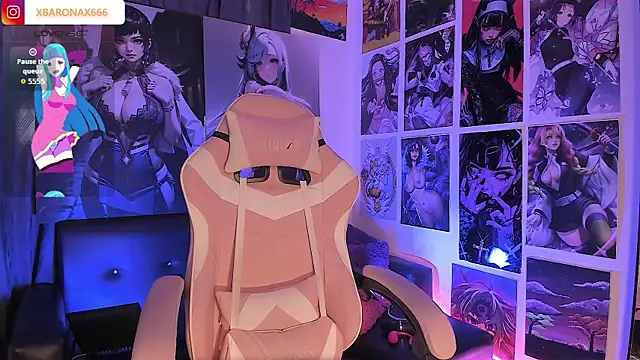 LanaKyutt online show from 12/19/25, 02:08