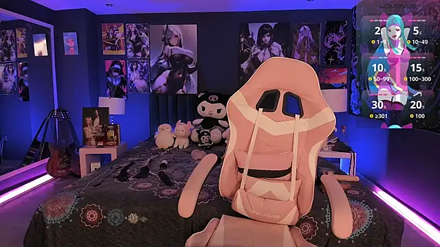 LanaKyutt online show from 11/25/25, 12:05