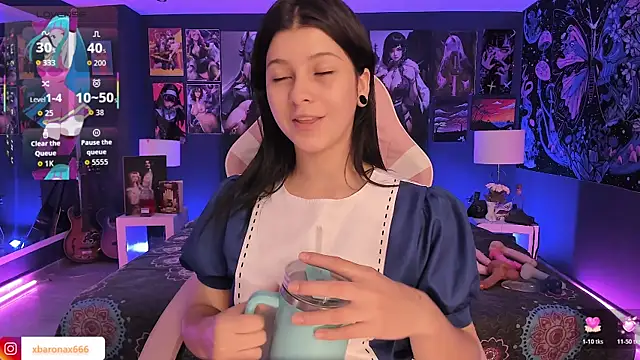 LanaKyutt online show from 10/31/25, 01:30