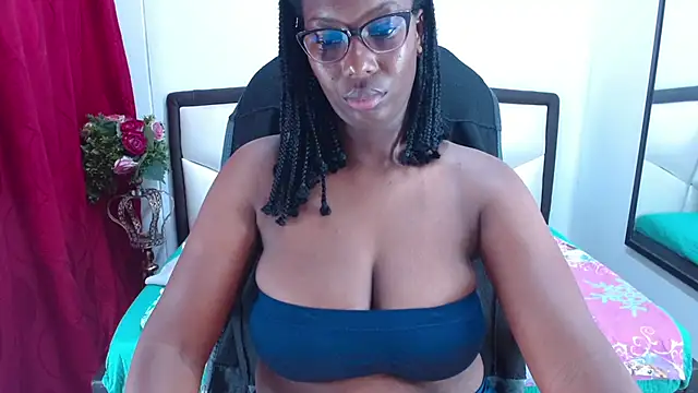 Snapshot of Sara_Marks chatting on 01/15/26, 11:24 Sara Marks online show from 01/15/26, 11:24