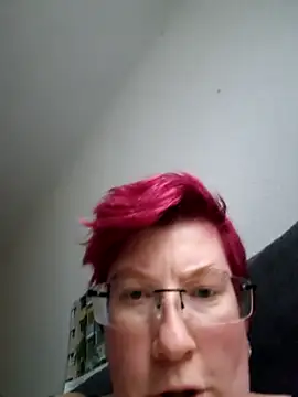 Snapshot of dieGeile0411 chatting on 10/07/25, 01:34 dieGeile0411 online show from 10/07/25, 01:34