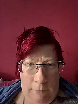 Snapshot of dieGeile0411 chatting on 02/07/26, 12:46 dieGeile0411 online show from 02/07/26, 12:46