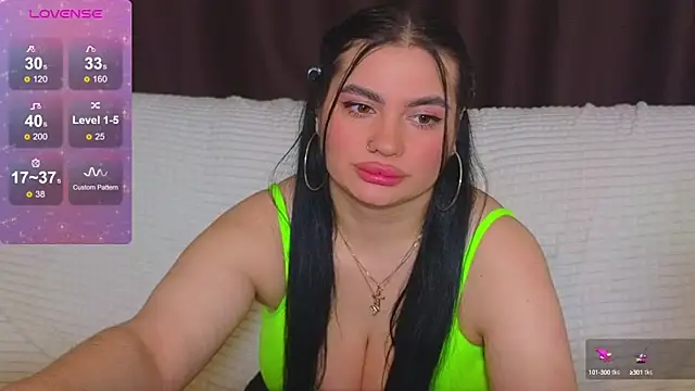 Nikki Kardashian online show from 01/30/25, 01:22