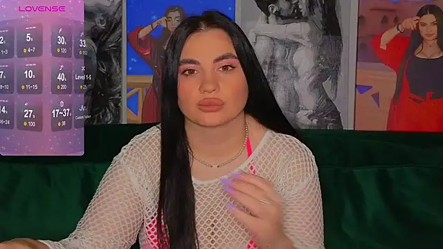 Nikki Kardashian online show from 12/10/24, 08:27