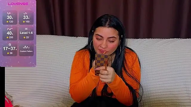 Nikki Kardashian online show from 02/11/25, 10:18