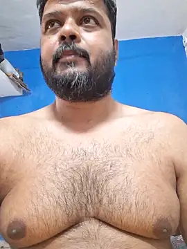 Snapshot of dirtybearr chatting on 03/22/25, 12:04 dirtybearr online show from 03/22/25, 12:04