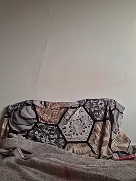 dirtybearr online show from 12/04/25, 11:09