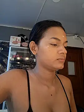 Snapshot of _frida1 chatting on 03/12/25, 12:36 frida1 online show from 03/12/25, 12:36