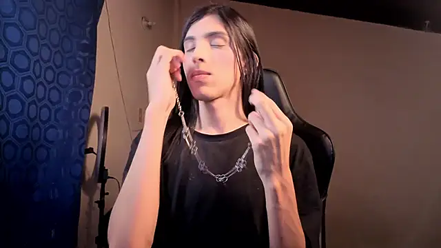 angelitofemboy online show from 04/03/26, 04:24