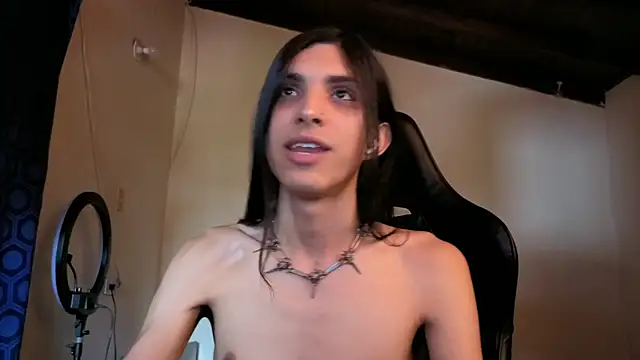 angelitofemboy online show from 04/14/26, 05:29