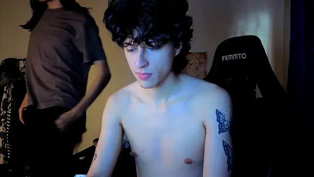 angelitofemboy online show from 12/03/25, 09:36