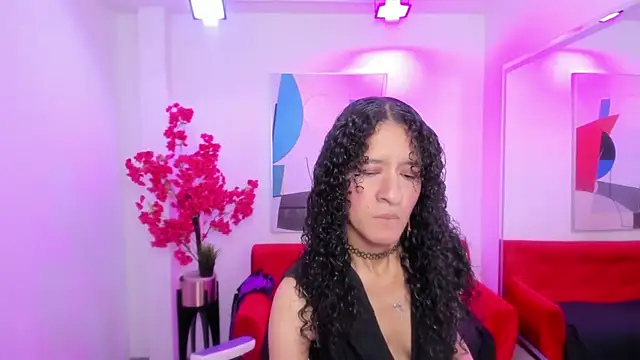 Snapshot of Alice_candace chatting on 03/11/25, 12:17 Alice candace online show from 03/11/25, 12:17