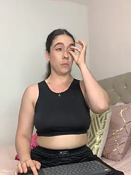 ImAlicee online show from 10/10/25, 10:10