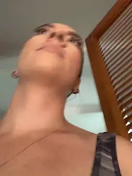 ImAlicee online show from 11/02/25, 06:13