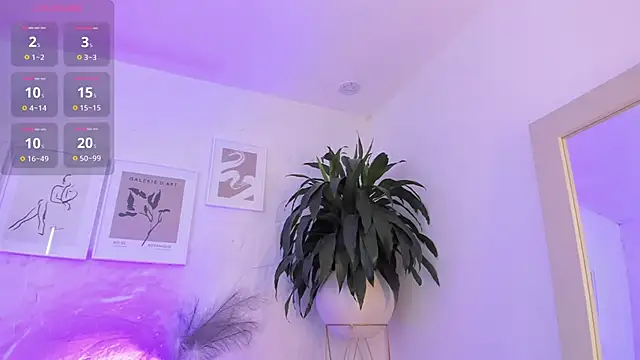 moll1e  online show from 03/22/25, 08:37