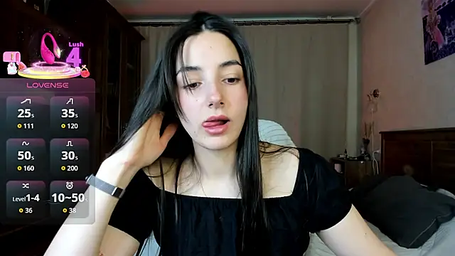 AishaGold online show from 12/21/25, 08:42