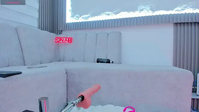 Apolo Bianco  online show from 10/28/25, 01:06