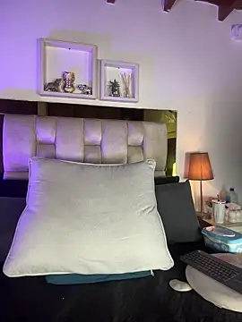 emmy r online show from 03/27/26, 12:39