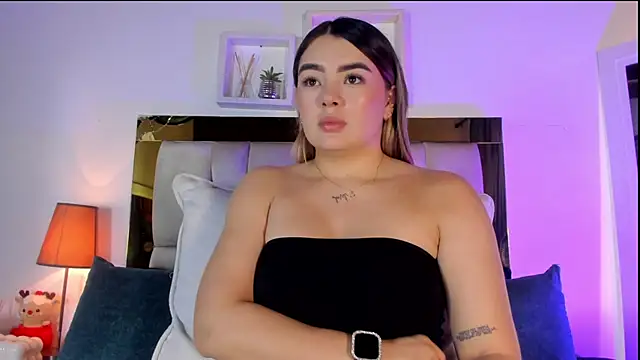 emmy r online show from 02/02/26, 01:54