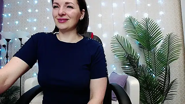Snapshot of Camelia_Lillie chatting on 04/24/26, 01:07 Camelia Lillie online show from 04/24/26, 01:07