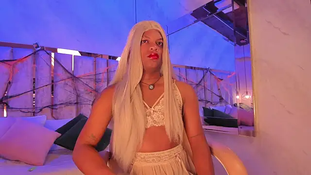 Snapshot of ari_monet chatting on 10/28/25, 11:42 ari monet online show from 10/28/25, 11:42