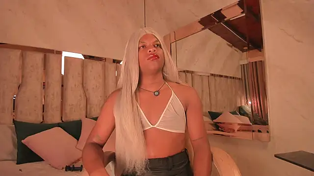 Snapshot of ari_monet chatting on 11/13/25, 11:47 ari monet online show from 11/13/25, 11:47