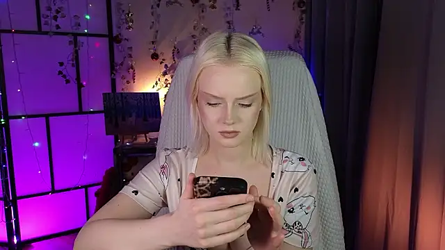 ImBonBon online show from 02/24/26, 12:00