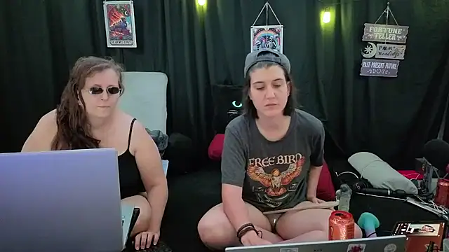 Sexy Mama-69 online show from 11/21/25, 04:28