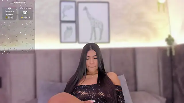 chloe sullivannn online show from 12/07/24, 10:34