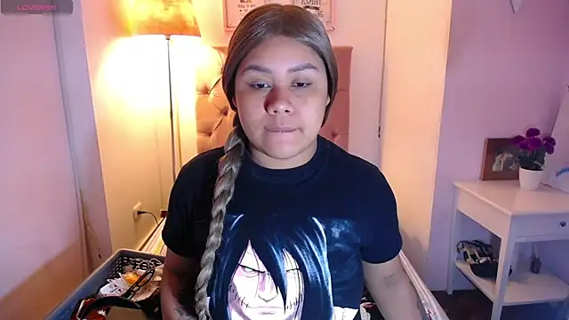 Nahom1  online show from 12/04/25, 08:19