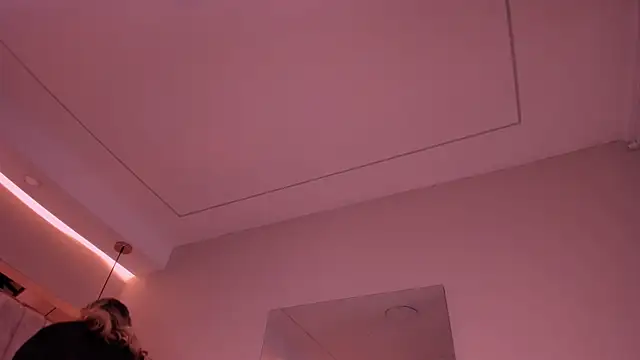 Snapshot of VioletaAbel chatting on 11/15/25, 10:08 VioletaAbel online show from 11/15/25, 10:08