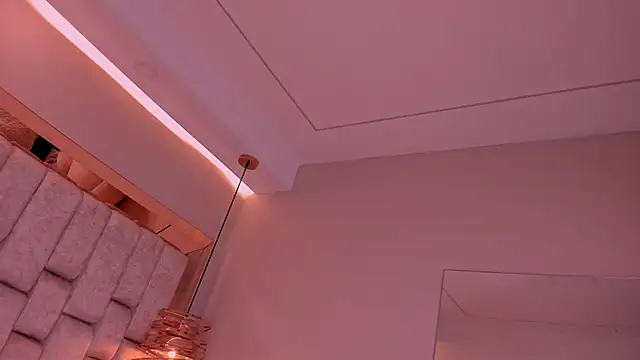 Snapshot of VioletaAbel chatting on 11/24/25, 11:21 VioletaAbel online show from 11/24/25, 11:21