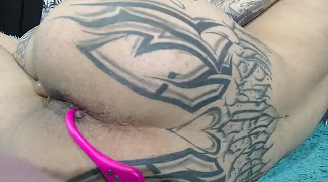 emma onassis 17 online show from 02/04/25, 11:16