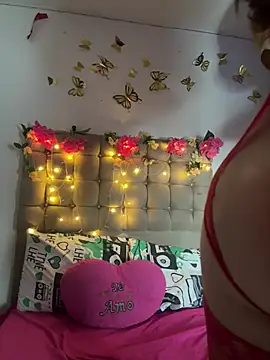 Jullieetta online show from 03/10/26, 12:31