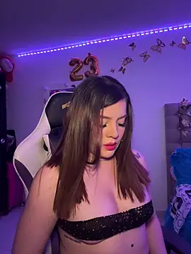 Jullieetta online show from 02/08/25, 12:17