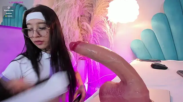 Snapshot of EriKlein chatting on 11/20/25, 10:52 EriKlein online show from 11/20/25, 10:52