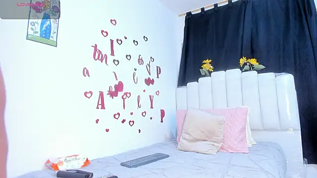 RoxannaBlanche online show from 03/06/26, 12:11