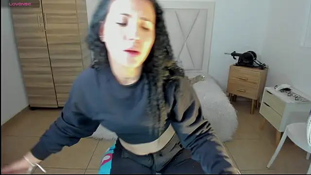 Nata bernett online show from 04/11/26, 03:49