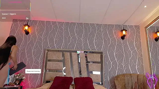 Snapshot of madison_fox1 chatting on 10/25/25, 01:34 madison fox1 online show from 10/25/25, 01:34