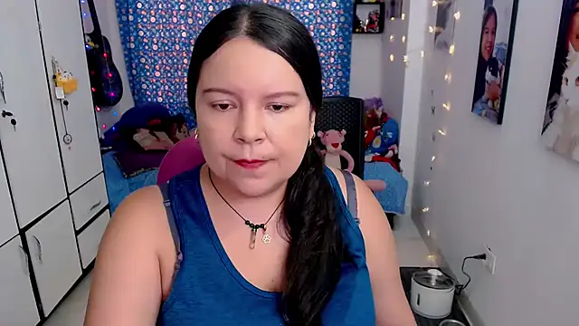 Snapshot of claryssa_ chatting on 09/14/25, 08:20 claryssa online show from 09/14/25, 08:20