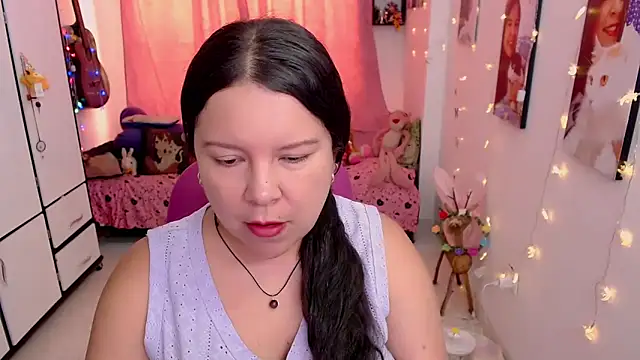 claryssa  online show from 05/01/26, 06:35