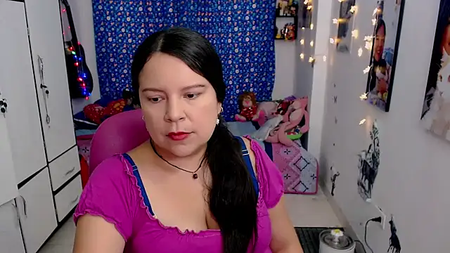 Snapshot of claryssa_ chatting on 12/02/24, 08:50 claryssa online show from 12/02/24, 08:50