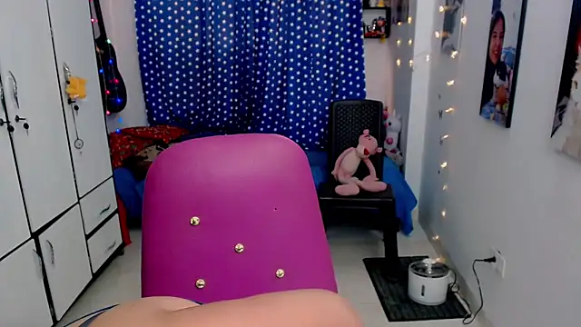 claryssa  online show from 11/08/25, 09:40